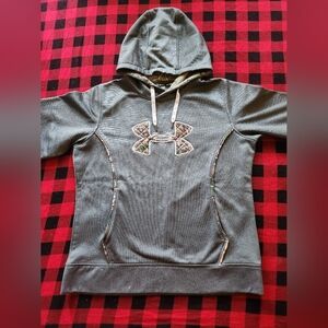 Under Armour Sweater